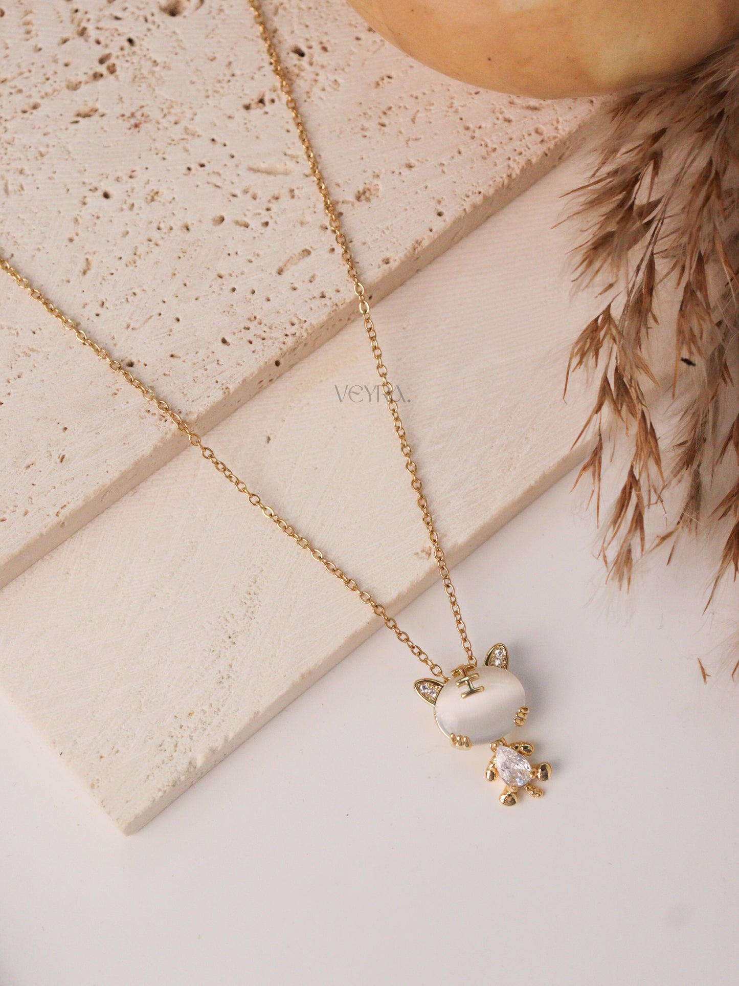 KITTY NECKLACE