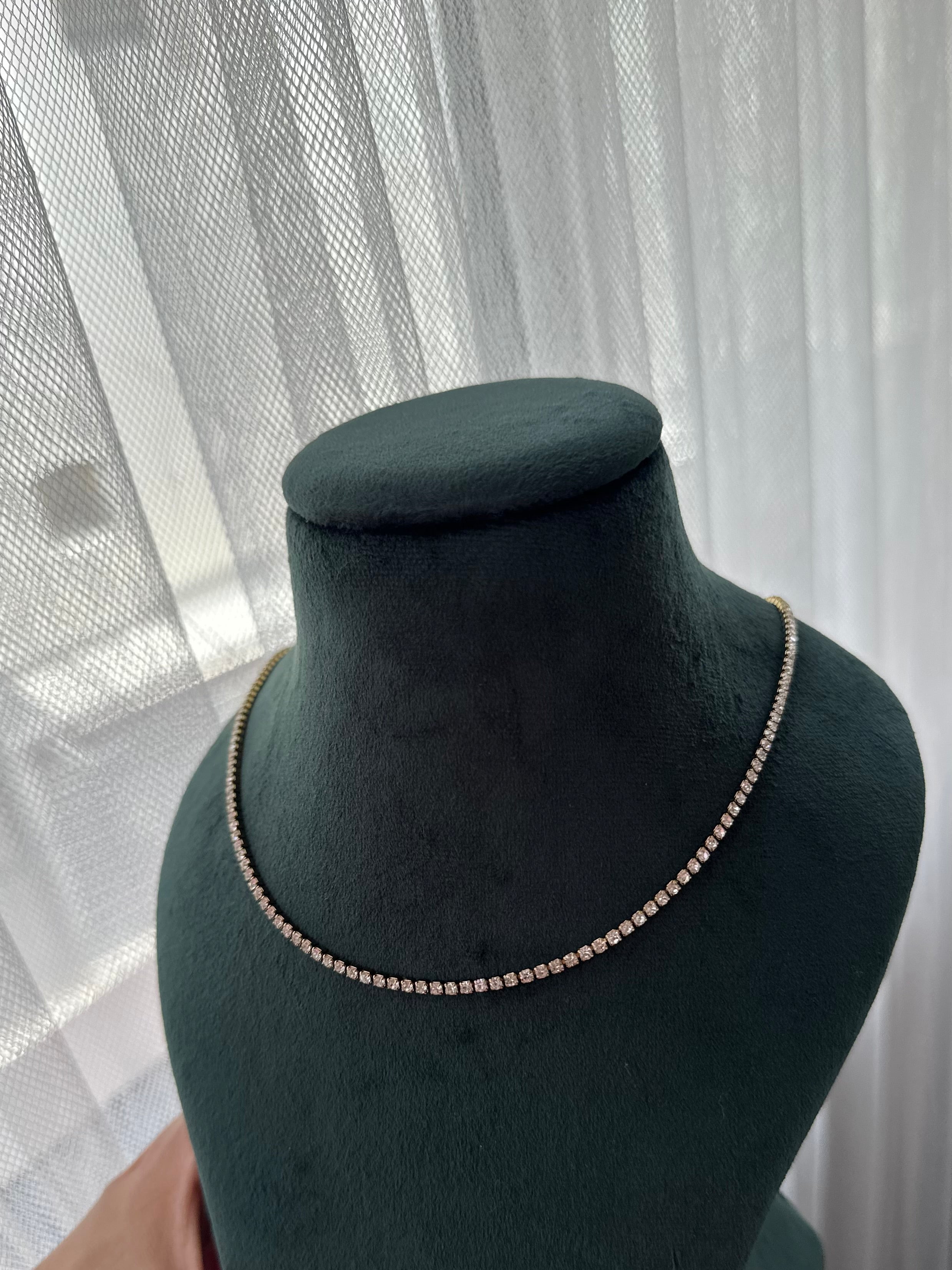 STONE NECKLACE