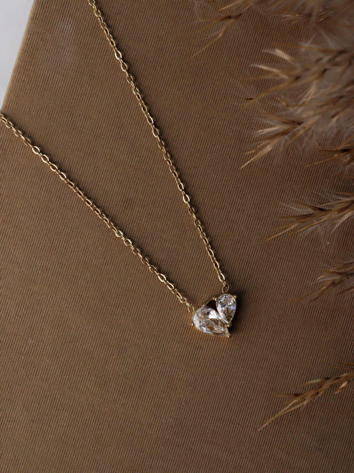 ÈCLAT NECKLACE