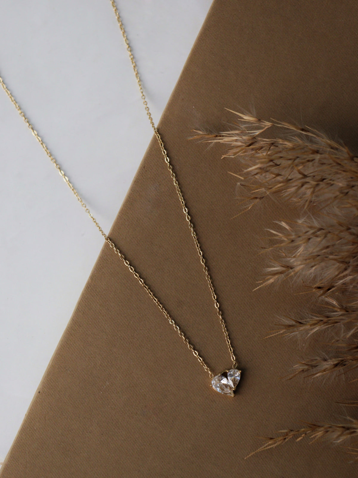 ÈCLAT NECKLACE