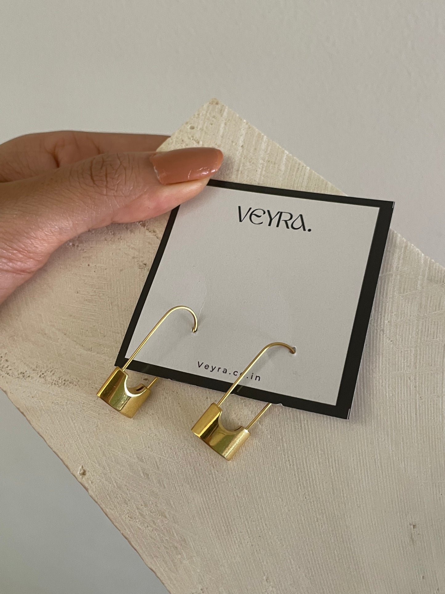 SAFETYPIN LUXE EARRING