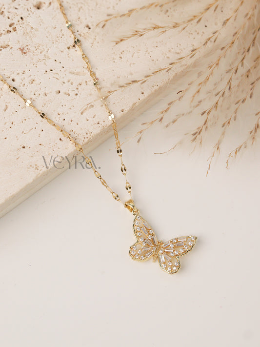 LUSTRE NECKLACE