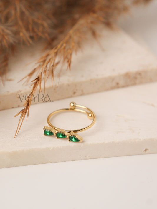 ISOLA GREEN RING
