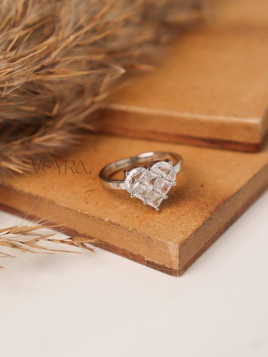 SILVER HEART RING