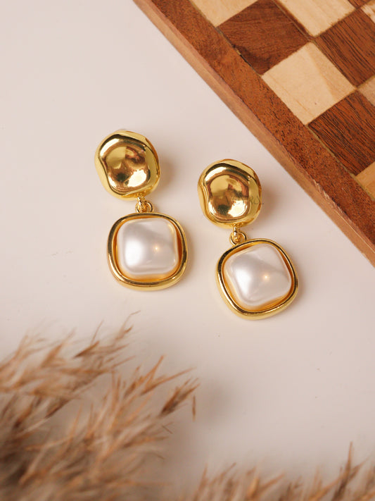 NOIRA EARRINGS