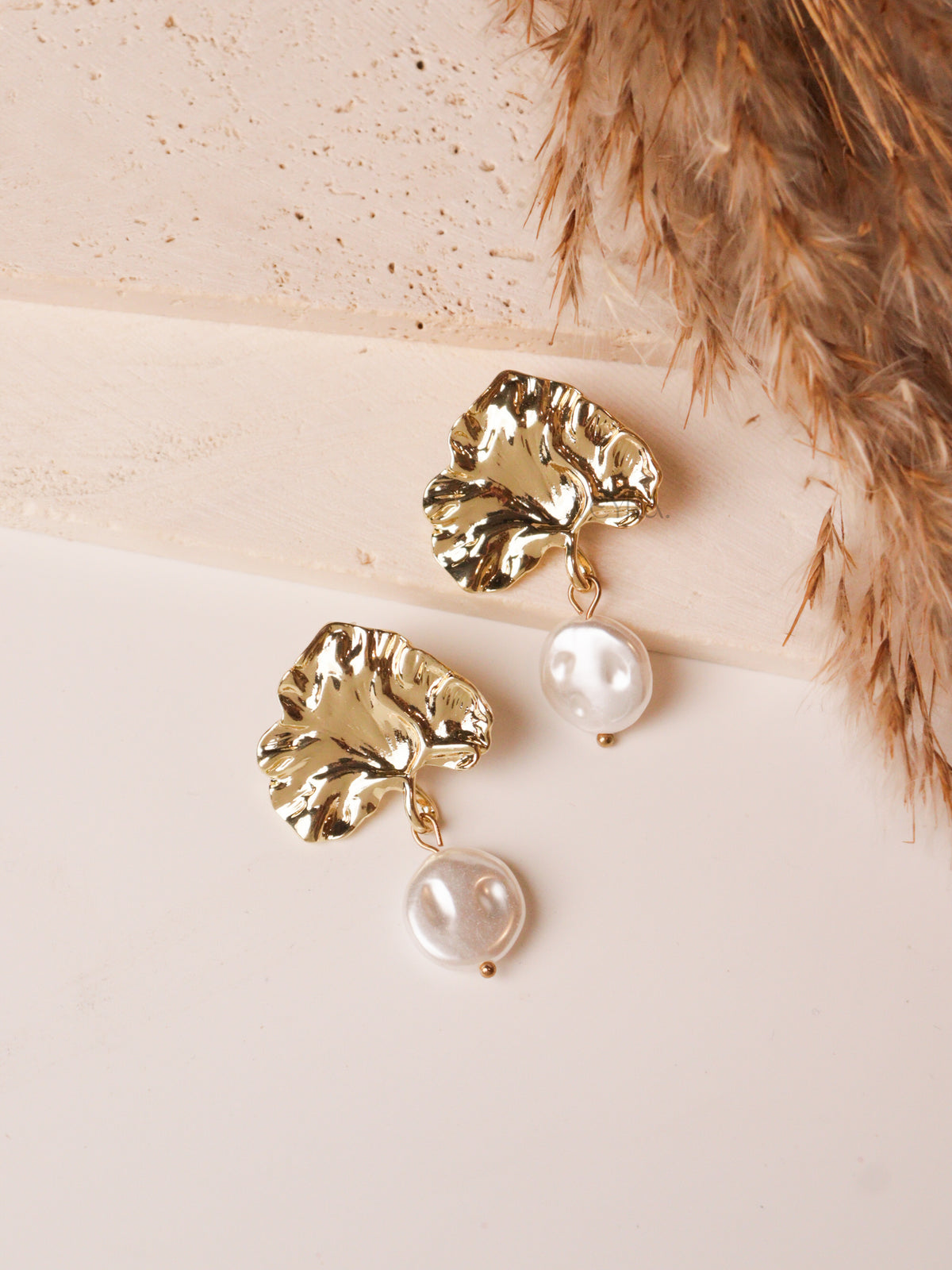 ECLAT EARRINGS