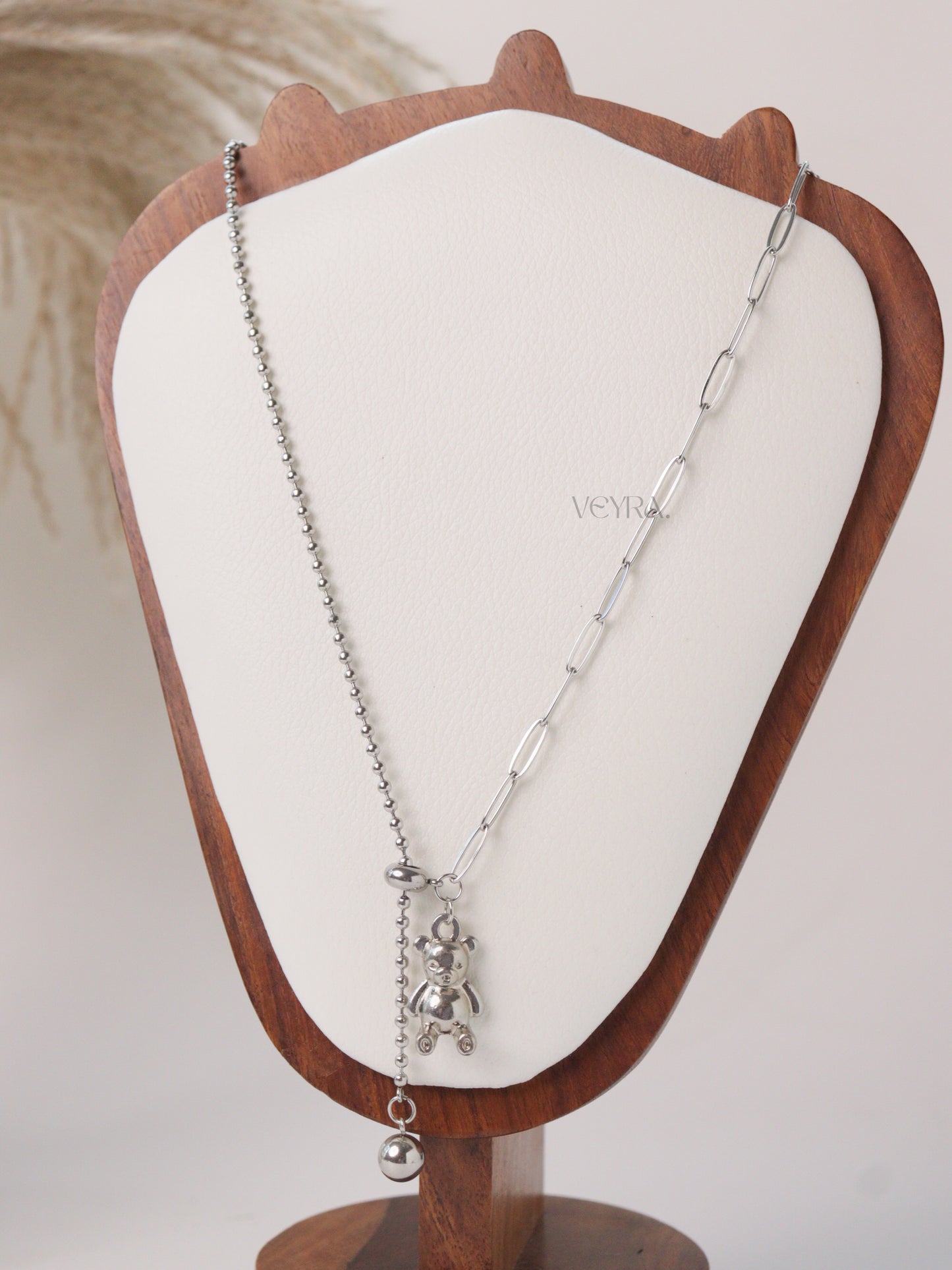 TEDDY SILVER NECKLACE