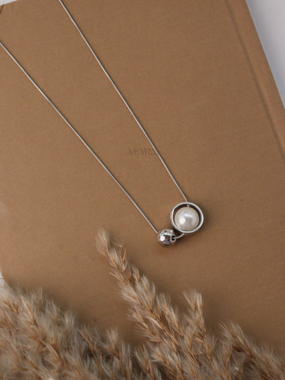 PEARLO NECKLACE