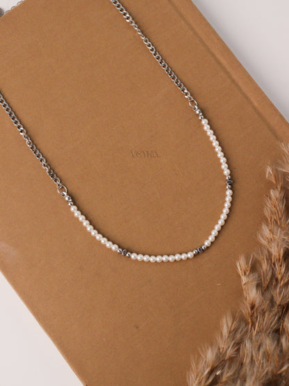 IRIDESCENCE NECKLACE