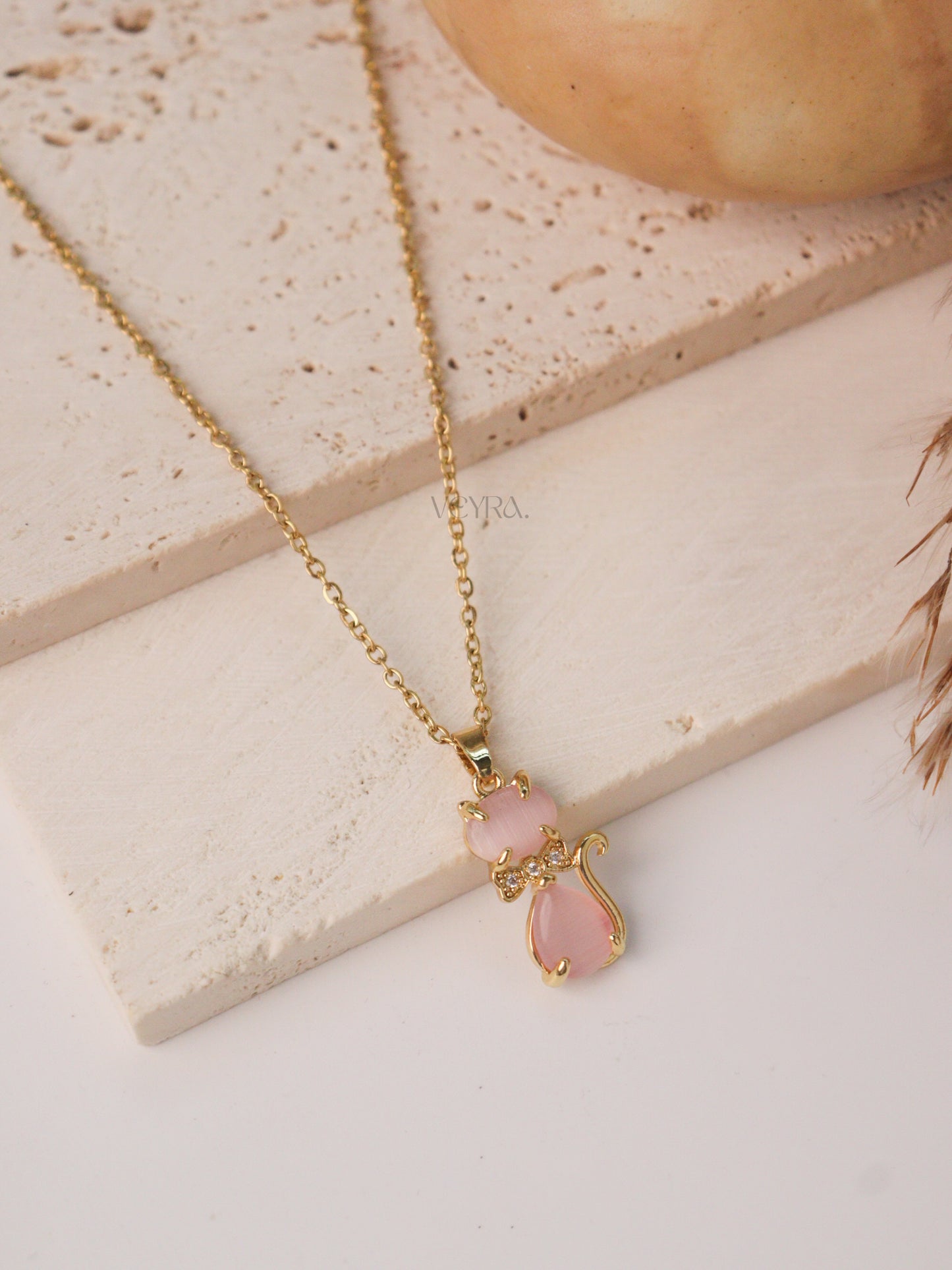 KITTY NECKLACE