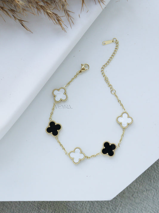 REVERSIBLE CLOVER BRACELET