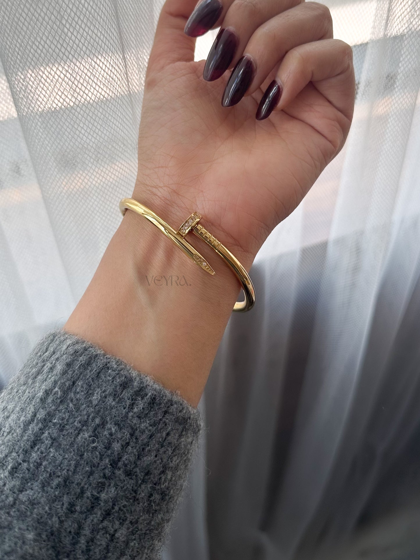 SOLENN ARROW BRACELET